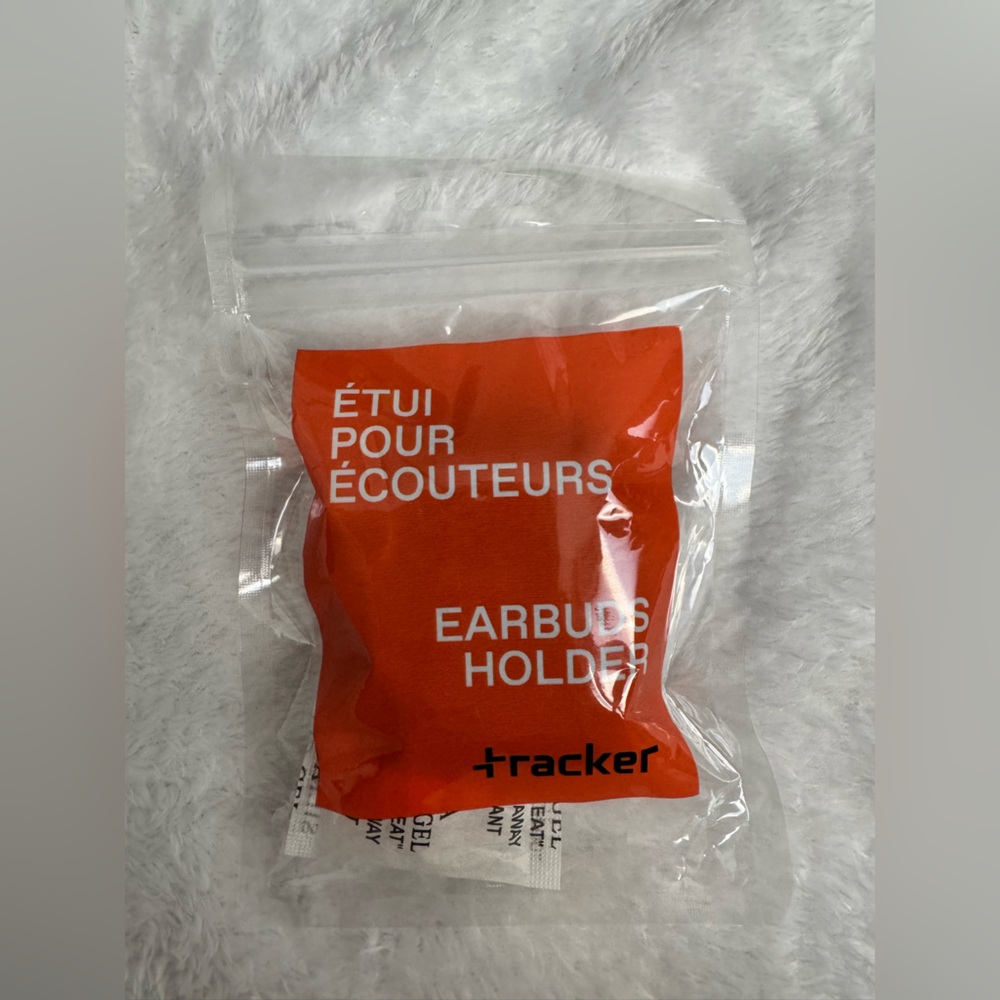 Black earpods case for sale!